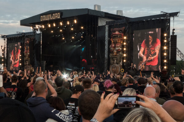 gnr2002